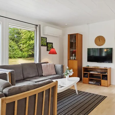 3 Bedroom Amazing In 別荘 *