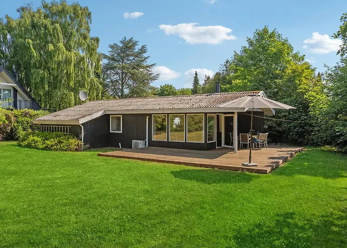 3 Bedroom Amazing In Prázdninový dům *