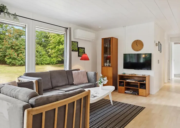 3 Bedroom Amazing In Prázdninový dům *